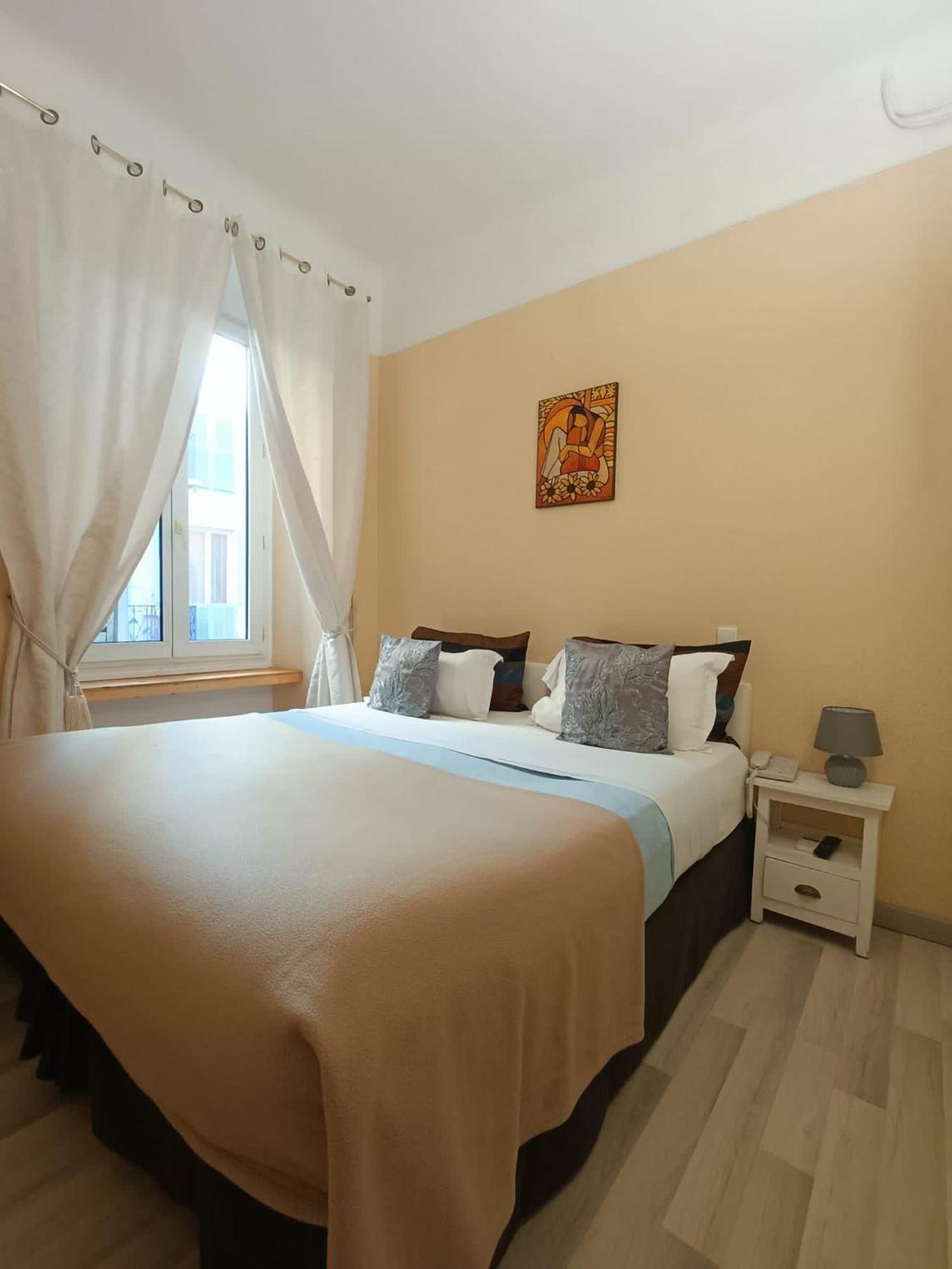 Hotel Villa La Tour Nice Bagian luar foto
